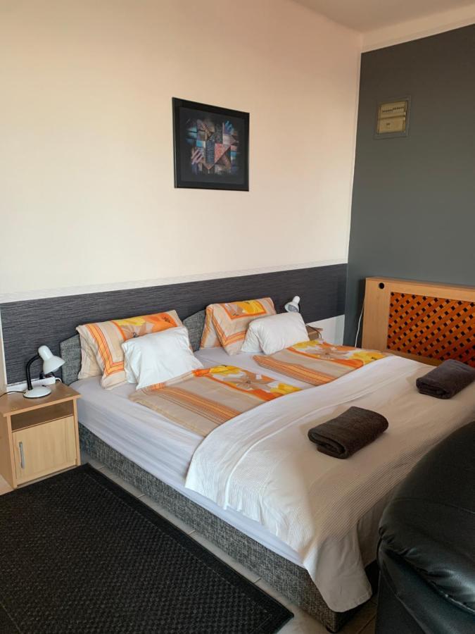 Arthaus Roenoek Appartement Ronok Buitenkant foto